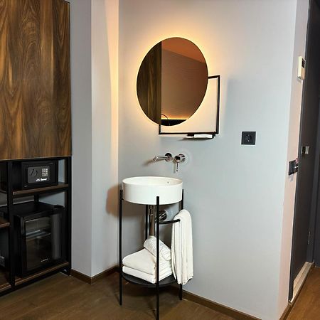 Tbilisi Edition - Design Hotel & Private Spa Exteriör bild
