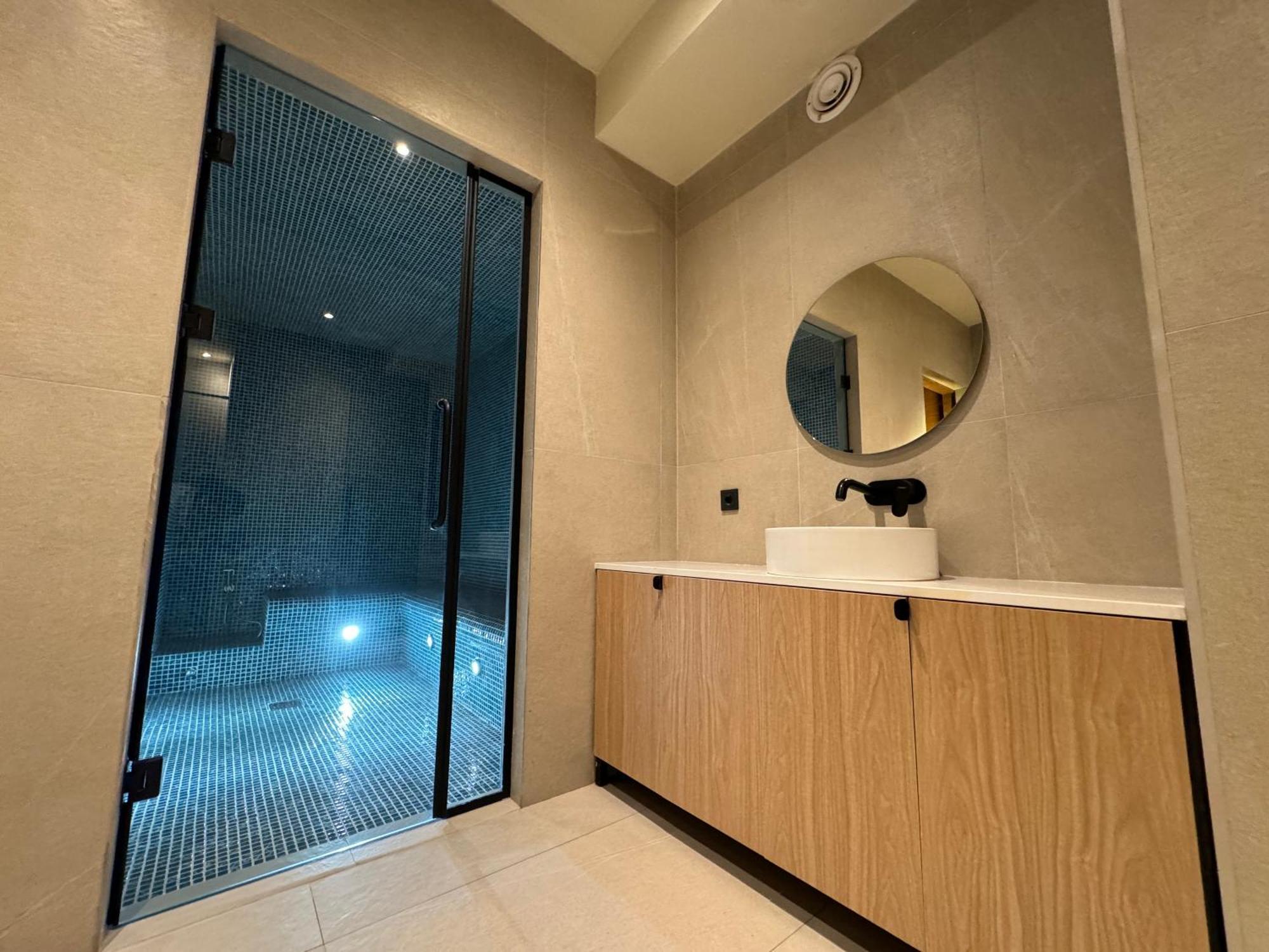 Tbilisi Edition - Design Hotel & Private Spa Exteriör bild